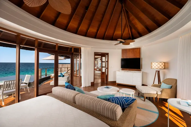 Constance Halaveli Resort — Villa-Interieur (Foto 5 von 8)