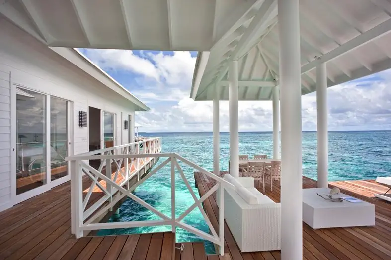Diamonds Thudufushi Beach & Water Villas — villa interior (photo 8 of 8)