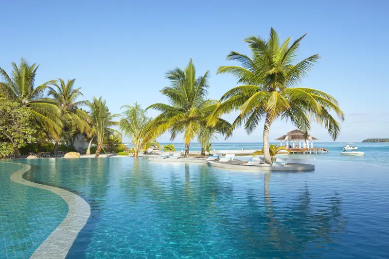 Holiday Inn Resort Kandooma — Pool (Foto 1 von 8)