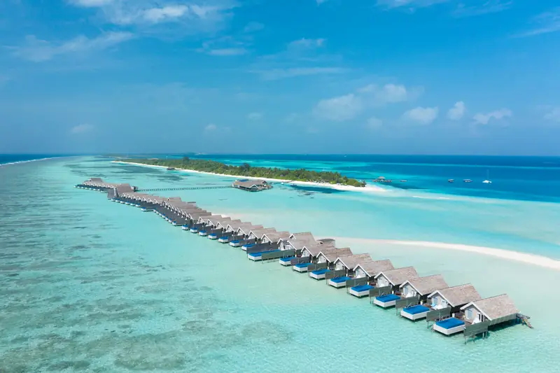 LUX South Ari Atoll, Maldives — виллы над водой (фото 1 из 8)