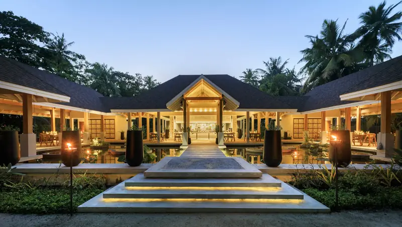 Niva Dhigali Maldives — dining (photo 6 of 8)