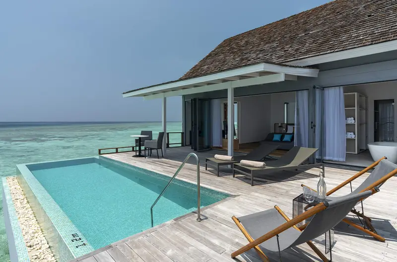 Niva Kuramathi Maldives — pool (photo 4 of 8)