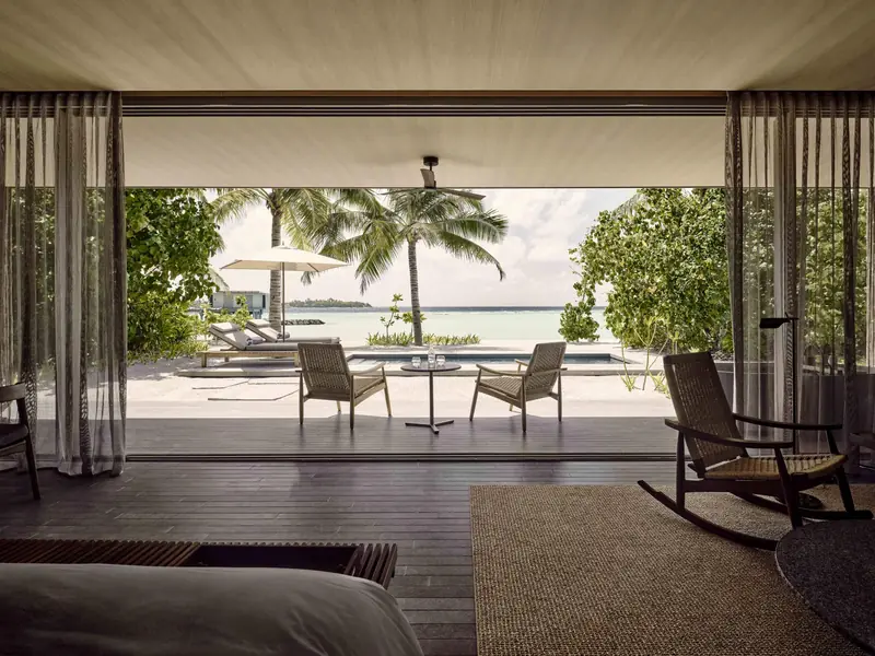 Patina Maldives, Fari Islands — Villa-Interieur (Foto 4 von 8)