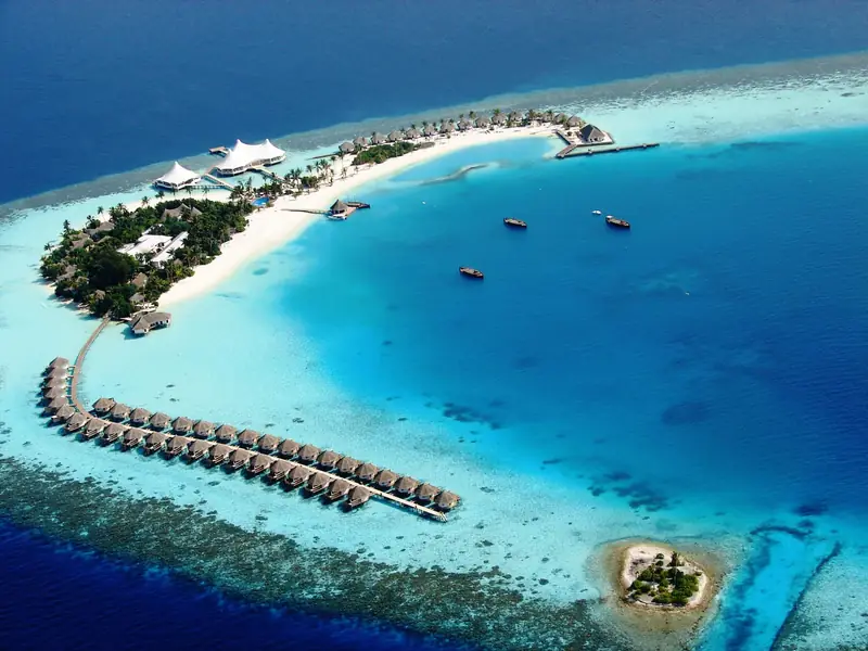 Safari Island Resort & Spa — Luftaufnahme (Foto 2 von 8)