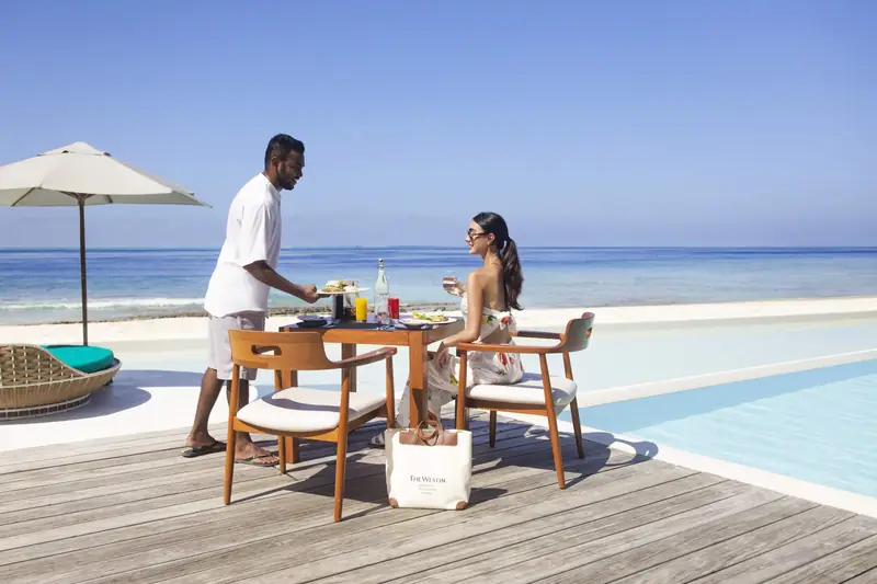 The Westin Maldives Miriandhoo Resort — 餐饮 (第4张,共8张)