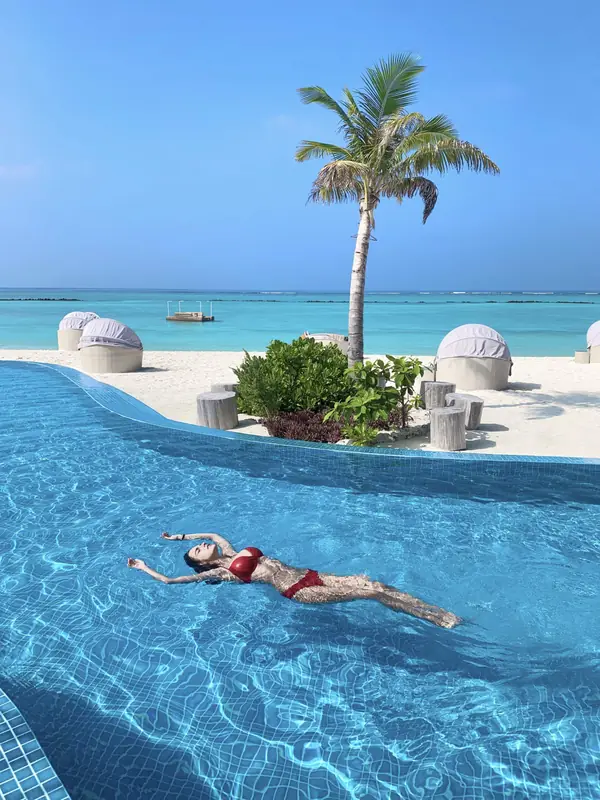 You & Me By Cocoon — Pool (Foto 4 von 8)